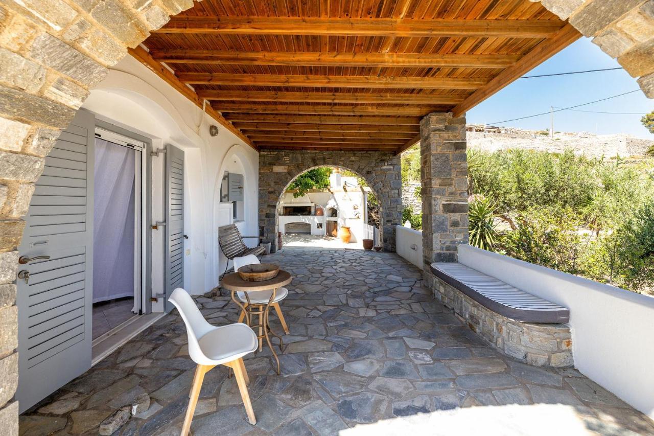 Daphne's Lux Villa Paraspori  Extérieur photo
